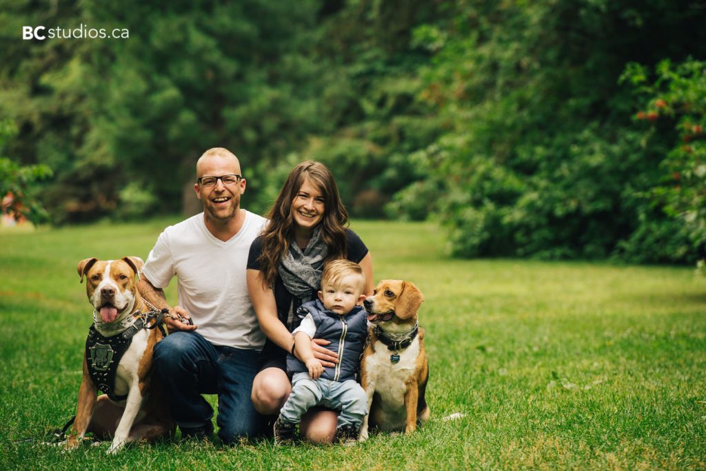 family session at hawerlak park. edmonton family photographer