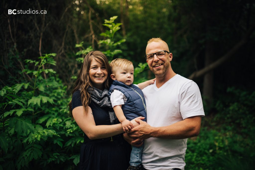 family session at hawerlak park. edmonton family photographer