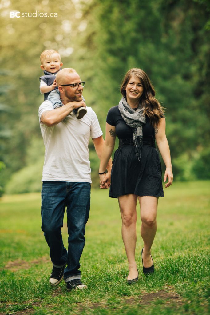 family session at hawerlak park. edmonton family photographer