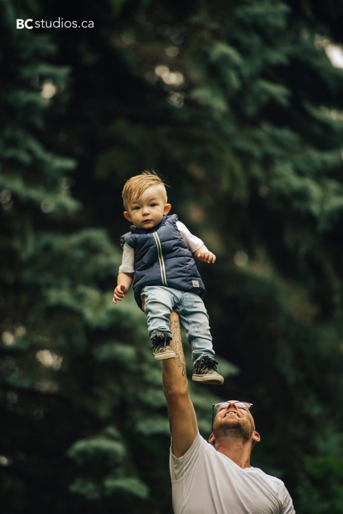 family session at hawerlak park. edmonton family photographer