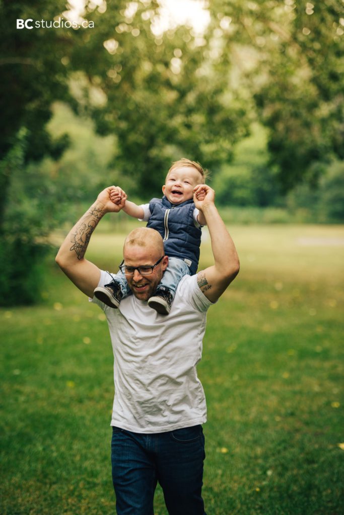family session at hawerlak park. edmonton family photographer