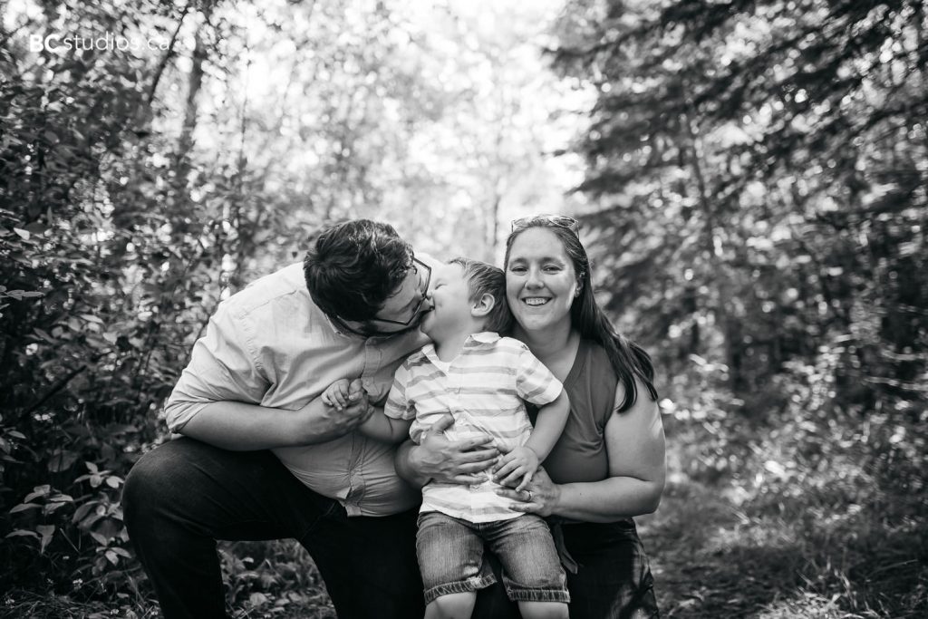 terwillegar dog park family session